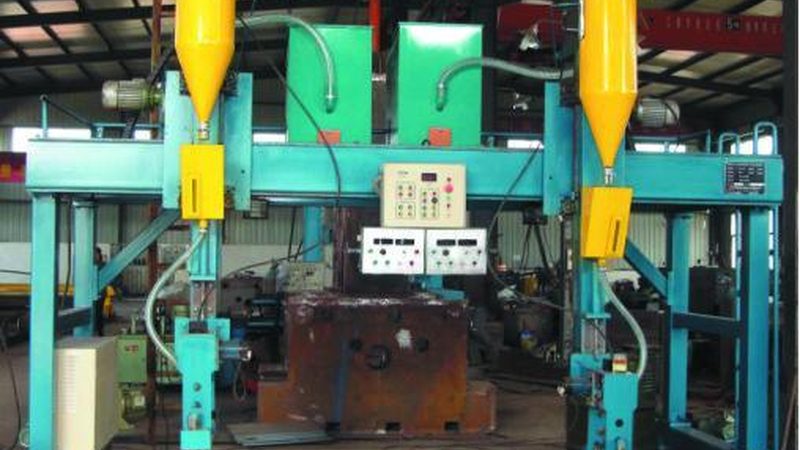 小型光纤激光切割机加工费用解析：成本构成与优化策略**