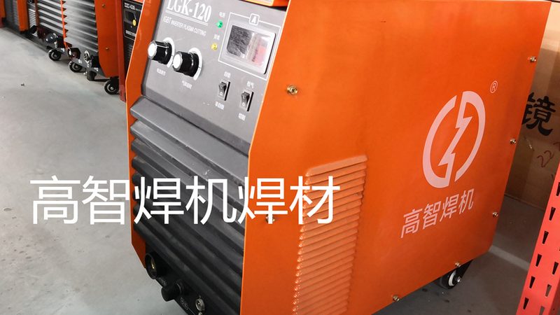 根据焊接工艺和焊接方式，点焊机可以分为以下几种类型：